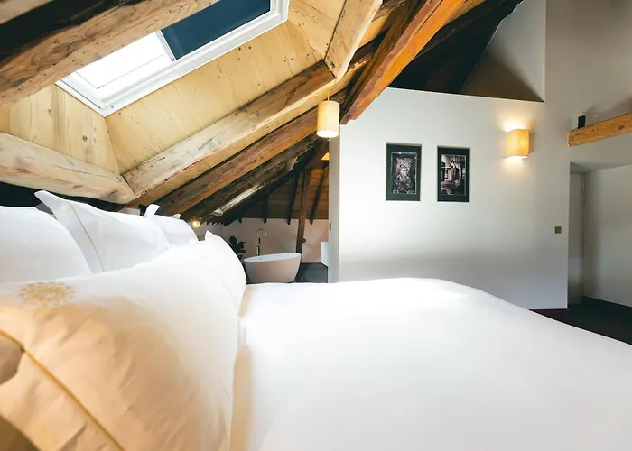 Hôtel de luxe: Villa Lorenzo Chambres&Restaurant Barcelonnette Hotel